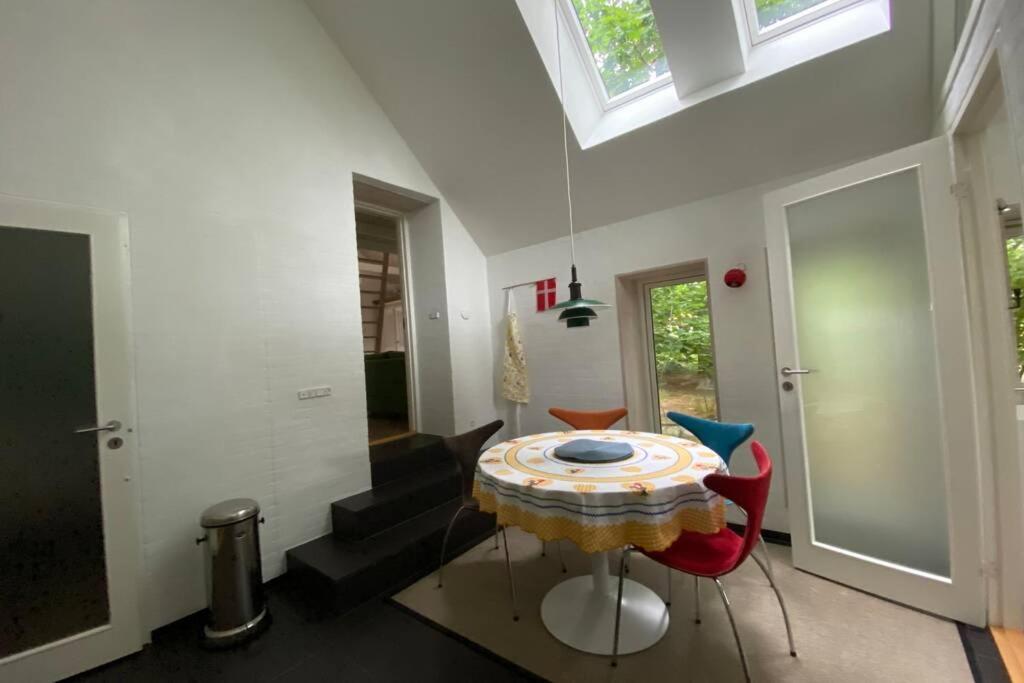 Oak Cottage Near Ronne & Beach Exterior foto