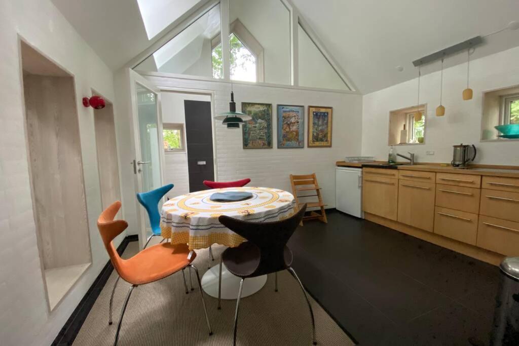 Oak Cottage Near Ronne & Beach Exterior foto